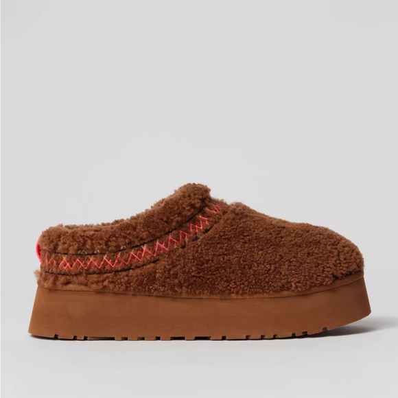 UGG Shoes - NWT UGG Tazz UGGBraid Platform Slippers Clogs Hardwood Brown Size Women 8